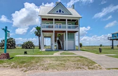 Gilchrist House | Second Chance -Beautiful bay side home with great beach views!