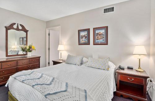 North East House | Second Conference Standard Suite Bay View