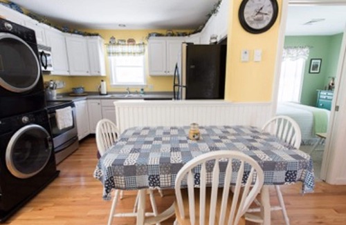 Wells Cottage | Second Floor Condo At Beach Dreams with great location!