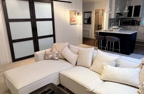 Cove - East Side - Shippan Cottage | Second floor cottage apartment located in a private community.