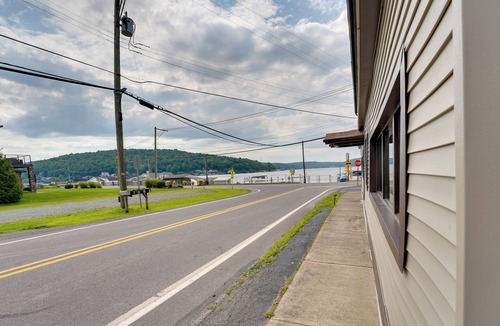 Harveys Lake Apartment | Second-Floor Harveys Lake Apartment with Deck!