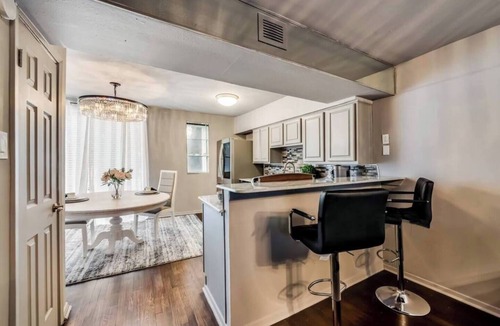Old East Dallas Apartment | Second-floor Lakewood loft with serene pool views ,spacious interiors, and a private upstairs loft. Enjoy a prime Dallas location with stylish, comfortable living spaces perfect for any stay.