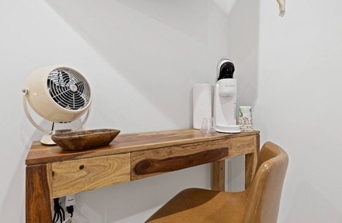 Blairsville House | Second-floor suite with deck, mountain views, firepits, & game room