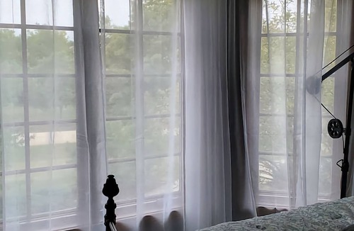 St. Charles House | Second Master Suite with Private Bathroom/Shower