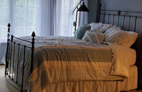 St. Charles House | Second Master Suite with Private Bathroom/Shower