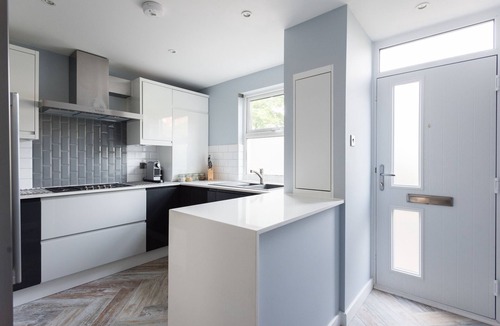 Vauxhall Ski Chalet | Second Nest Nine Elms