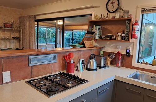 Waitara House | Secret Cottage