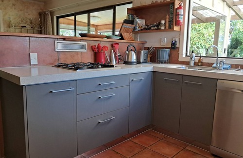 Waitara House | Secret Cottage