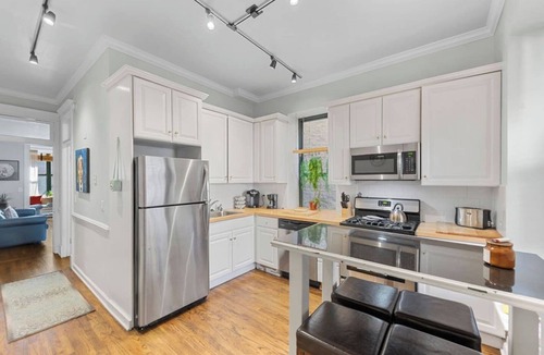 Near North Side Apartment | Secret Gallery on the Park - 2bd/1ba