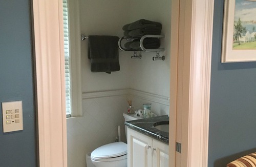 Dufferin Bed & Breakfast | Secret Guest Rm 3