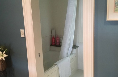 Dufferin Bed & Breakfast | Secret Guest Rm 3