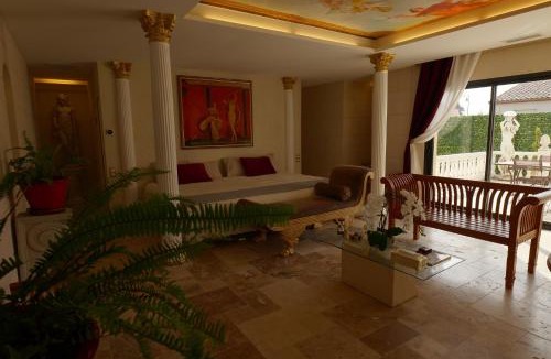 Nefiach Villa | Secret House, La Villa Rom'Antiqua, expérience immersive