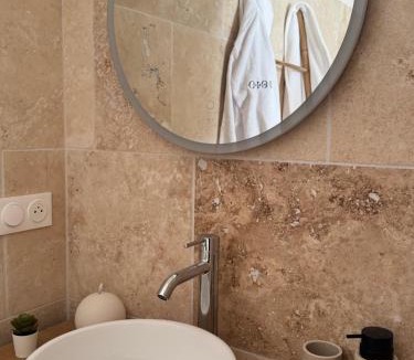 Bezouce Hotel | Secret Love Room