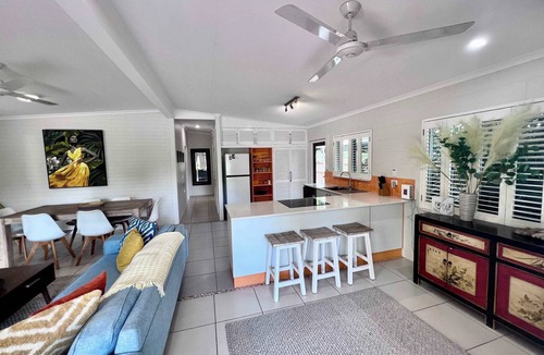 Wongaling Beach House | Secret Mission ~ Pet friendly