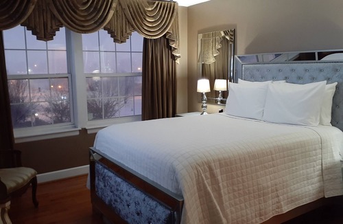 Northeast Kansas City House | Secret Place