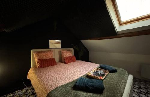 Souppes-sur-Loing Apartment | Secret Room Élégance, mystère et intimité