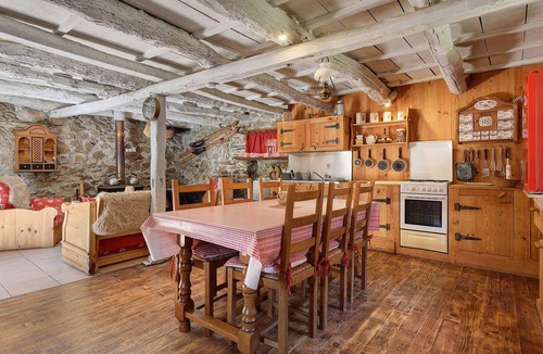 Gedre House | Secret Shepherd’s Hut: A Peaceful Retreat in Nature