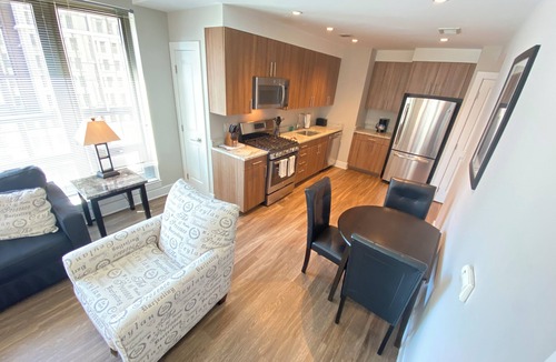 Aurora Highlands Apartment | Secure Stylish 1BR Apt with Free Parking, In-Unit Laundry, Prime Spot!