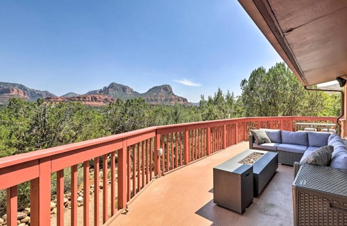 Sedona House | Sedona Home with Stunning Mtn Views, Fire Pit and Deck
