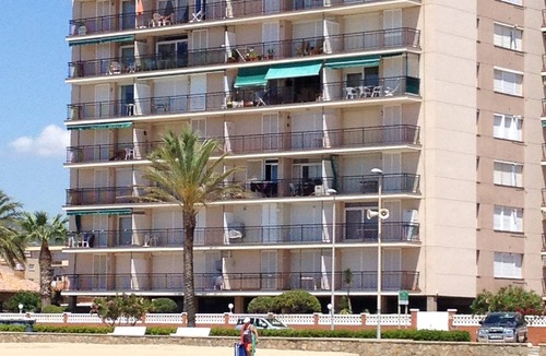 Cunit Apartment | See Barcelona and spend relaxing days by the sea!