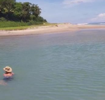Nihiwatu House | See the sea eco Homestay