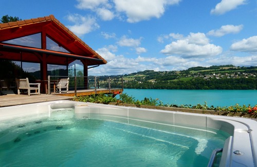 Paladru House | SEEBLICK romantic chalet spa/lake view