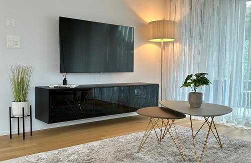 Kerzers Apartment | Seeland Bijou - 2 Bedrooms & Free Parking