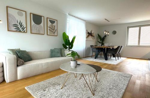 Kerzers Apartment | Seeland Bijou - 2 Bedrooms & Free Parking