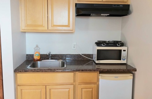 Shediac Hotel | Seelys Motel
