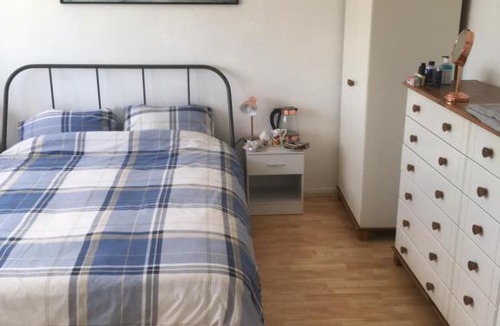 Harlow House | Sefain Household