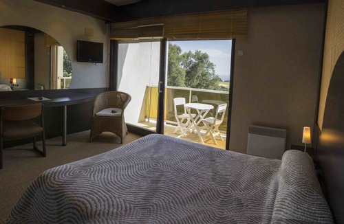 Baraqueville Hotel | Segala Plein Ciel Rodez
