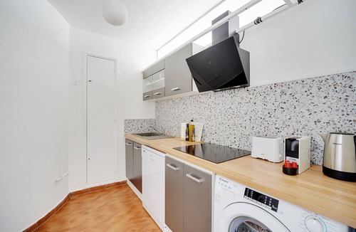 Quartier de Javel Apartment | Seine & Eiffel, Spacious Flat 10min walk from Eiffel tower