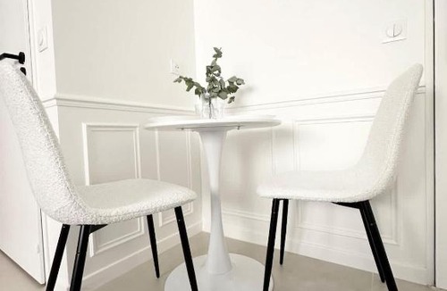 Combs-la-Ville Apartment | Sejour royale avec Netflix - Senart - 001 - 002