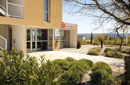 Manosque Apartment | Sejours & Affaires Manosque Moulin Neuf