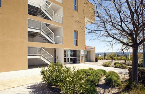 Manosque Apartment | Sejours & Affaires Manosque Moulin Neuf