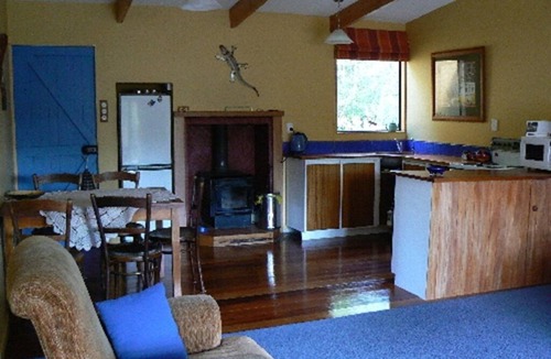 St. Arnaud House | Selah, St Arnaud