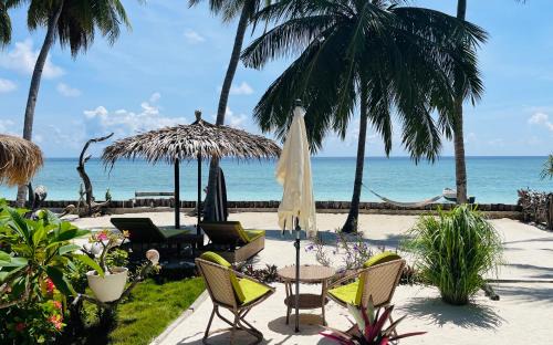 Selayar Islands Hotel | Selayar Pearl Beach Cottage