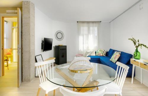 Lumbier House | Selbaondoa, Casa con Patio en el Prepirineo Navarro