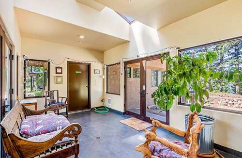 Harrison House | Selby Knoll Guesthouse