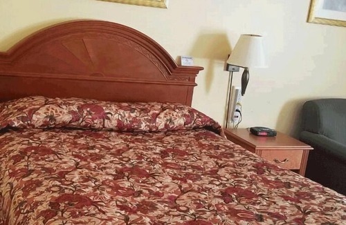 Manitouwadge Hotel | Select Inn
