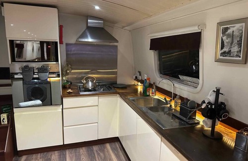 Staines Boat Rental | Selene - Luxury Houseboat Experience