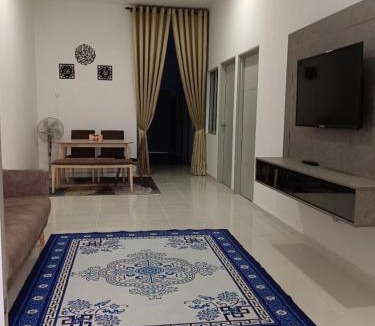 Batu Enam House | Selesa Homestay