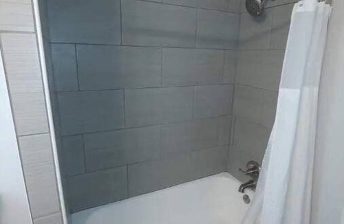 Collingdale Apartment | Self-Care Suite