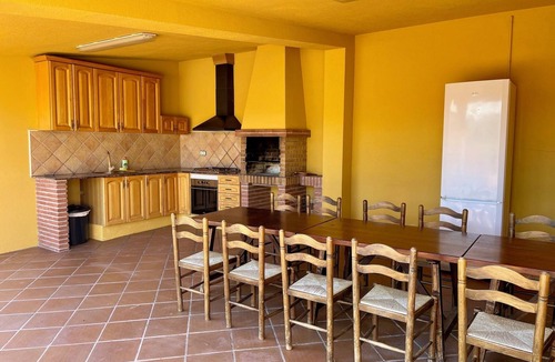 Sant Esteve de Llemena Cottage | Self catering La Roureda for 12 people
