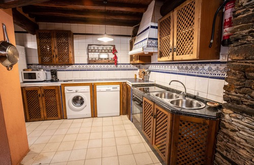 Robledillo de Gata Cottage | Self catering El Mirador de Robledillo for 3 people