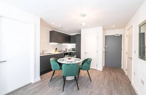 Old Trafford Apartment | Self Catering Accommodation Manchester