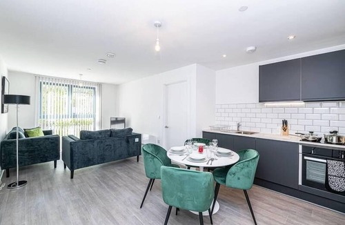 Old Trafford Apartment | Self Catering Accommodation Manchester