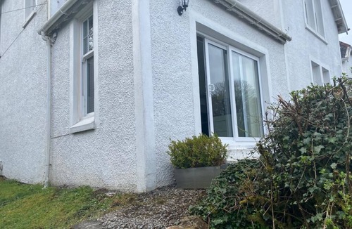 Connel Apartment | Self catering accommodation with sea views
