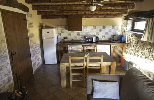 Vilar de Canes Cottage | Self catering Aldea Ecorural for 2 people