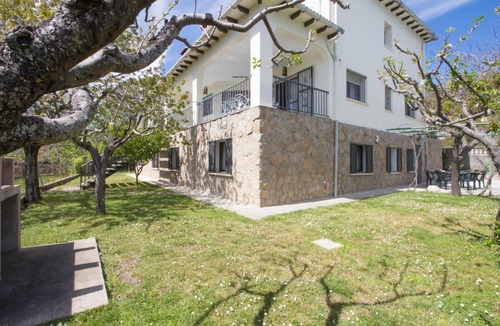 Piedralaves Apartment | Self catering Amatalasviñas for 5 people
